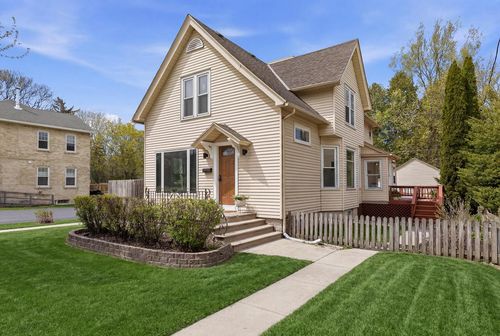 422 W Grand Avenue, Port Washington, WI, 53074 | Card Image