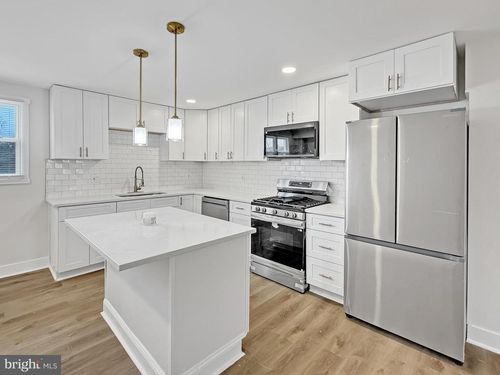 4217 Doris Ave, BALTIMORE, MD, 21225-2349 | Card Image