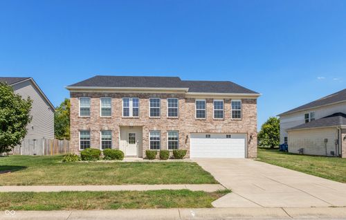 6757 Eastland Dr, Brownsburg, IN, 46112-7492 | Card Image