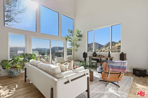 53 Saddlebow Rd, Bell Canyon, CA, 91307-1137 | Card Image