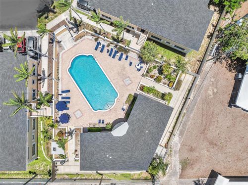 apt-523-5800 Ne 22nd Way, Fort Lauderdale, FL, 33308-2650 | Card Image