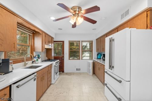 14 Andrew Ct, Bloomfield, NJ, 07003-3829 | Card Image