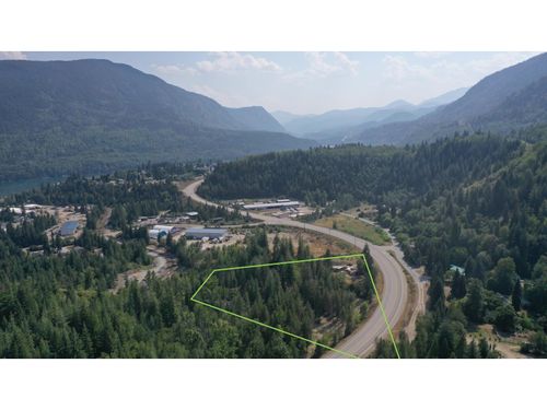 9100 Highway 22, Genelle, BC, V0G1G0 | Card Image