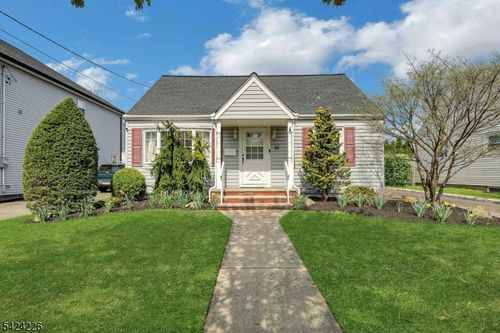 16 Maple Hill Rd, Clifton, NJ, 07013-2407 | Card Image