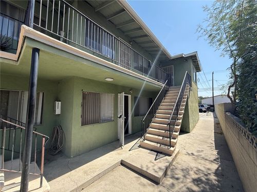 apt-2-414 N San Gabriel Ave, Azusa, CA, 91702-3452 | Card Image