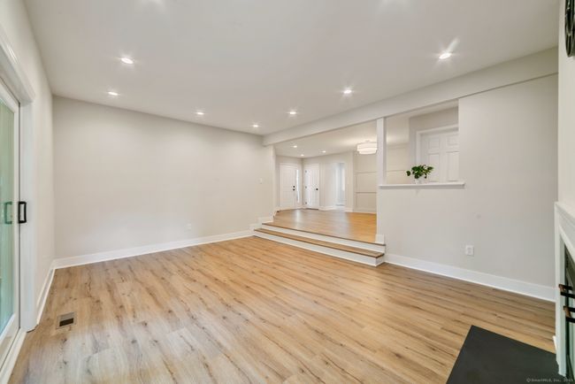 27-157 - 12 Boulevard Dr, Condo with 2 bedrooms, 2 bathrooms and null parking in Danbury CT | Image 14