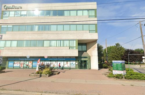 3910 Bathurst St, North York, ON, M3H5Z3 | Card Image