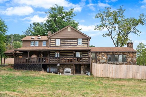 2298 Valley Green Rd, Greensburg, PA, 15601-7588 | Card Image