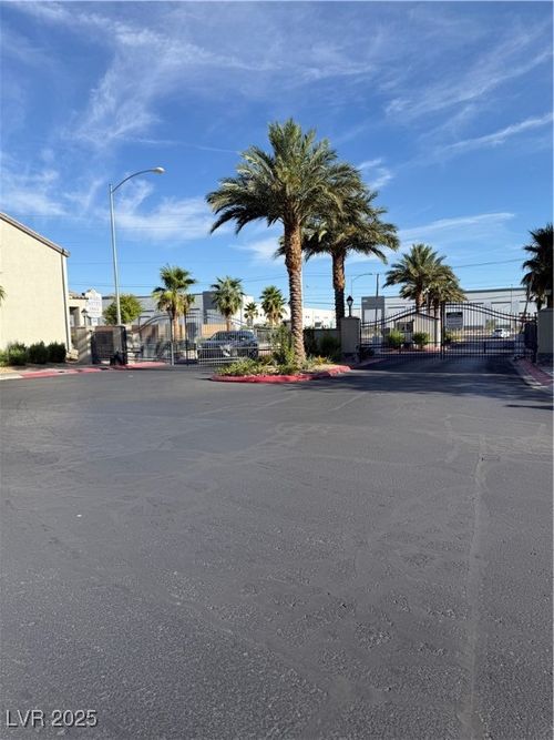 4636 Dover Straight St, Las Vegas, NV, 89115-2126 | Card Image