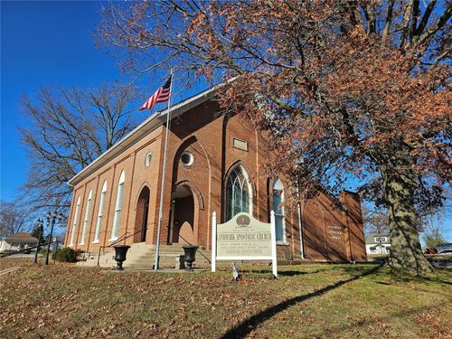 401 N Vine St, Sparta, IL, 62286-1333 | Card Image