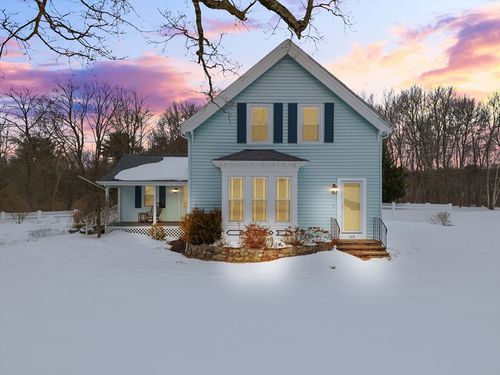 513 Old Post Rd, North Attleboro, MA, 02760-4234 | Card Image