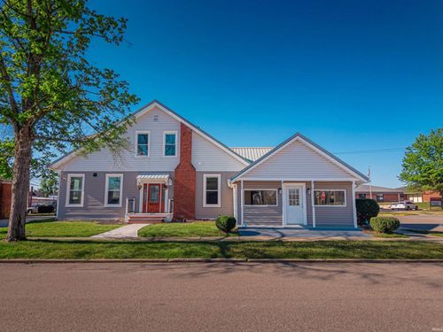 32 W Fletchall St, Poseyville, IN, 47633-9015 | Card Image