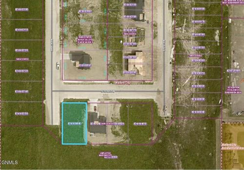 915 13th Ave Sw, Watford City, ND, 58854 | Card Image