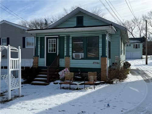 2703 20th Street Ext, Patterson Hts, PA, 15010-2527 | Card Image