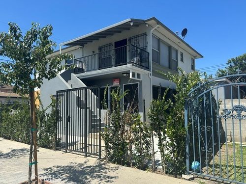8811 S Budlong, Los Angeles, CA, 90044 | Card Image