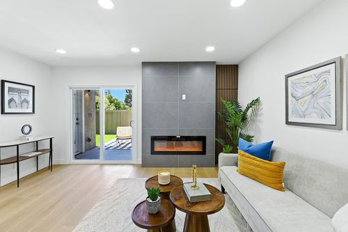 739 Aries Ln, Foster City, CA, 94404-2749 | Card Image