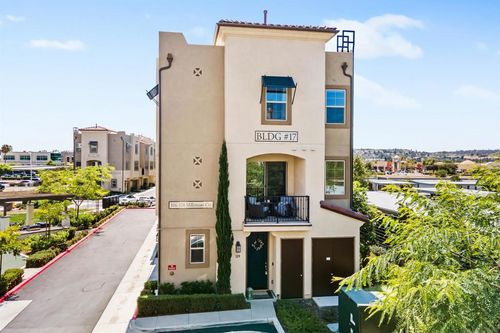 328 Millstream Ct, Santee, CA, 92071-5870 | Card Image