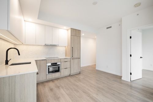 202-13685 102 Ave, Surrey, BC, V3T0S2 | Card Image