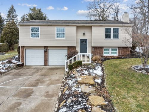 2358 Mount Vernon Ave, Murrysville, PA, 15632-9028 | Card Image