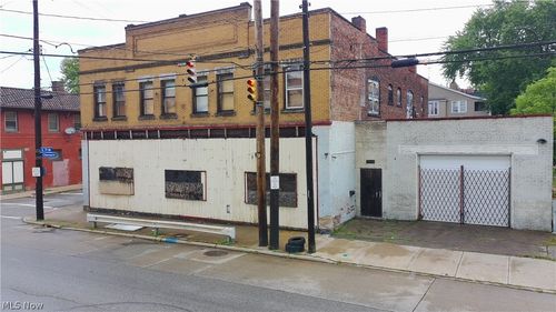 4131 E 71st St, Cleveland, OH, 44105-5067 | Card Image