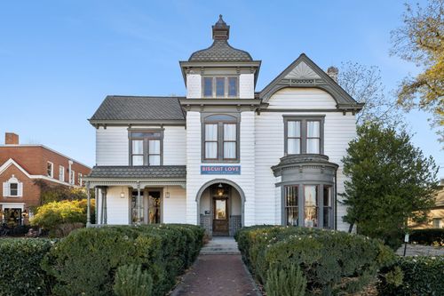 132 3rd Ave S, Franklin, TN, 37064-2511 | Card Image