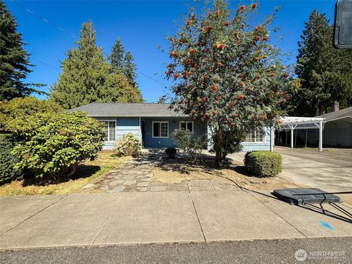 609 Virginia Ave, Sedro Woolley, WA, 98284-1332 | Card Image