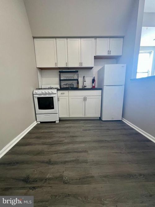 2-2419 S 62nd St, PHILADELPHIA, PA, 19142-3216 | Card Image