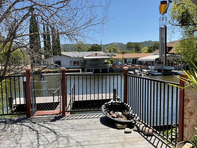 588 Pebble Way, House other with 4 bedrooms, 2 bathrooms and 4 parking in Clearlake Oaks CA | Image 20