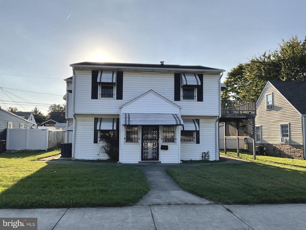 Yorkway , Dundalk, MD 21222