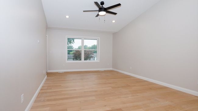 512 E Walnut St, House other with 2 bedrooms, 3 bathrooms and 2 parking in Hudson IL | Image 10
