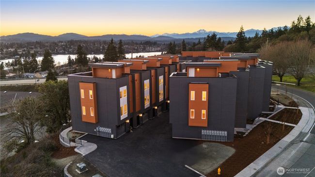 1 - 2749 Clare Ave, Townhouse with 3 bedrooms, 4 bathrooms and 1 parking in Bremerton WA | Image 4