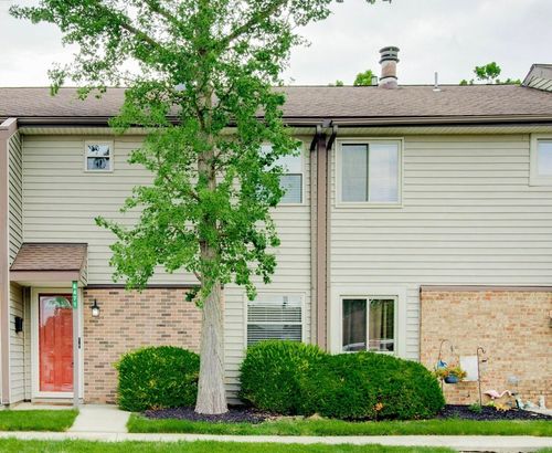 6471 Kindred Sq, Dayton, OH, 45449-3521 | Card Image