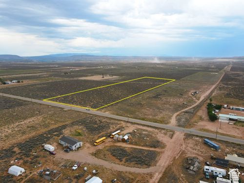 8-26-5000 S W W, Duchesne, UT, 84021 | Card Image
