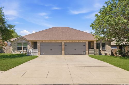 7025 Tourant Rd, San Antonio, TX, 78240-2448 | Card Image