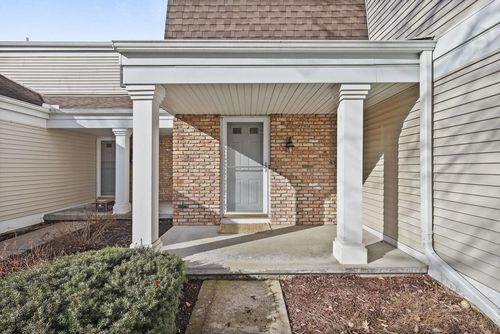 7372 Old Sauk Rd, Madison, WI, 53717-1213 | Card Image