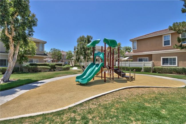 8420 E Tioga Way, Townhouse with 3 bedrooms, 3 bathrooms and 2 parking in Anaheim CA | Image 25