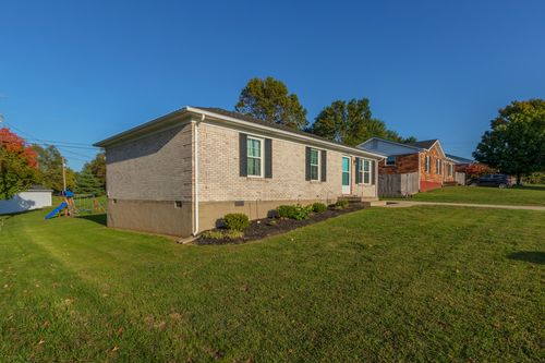 120 Robynwood Drive, Cynthiana, KY, 41031 | Card Image