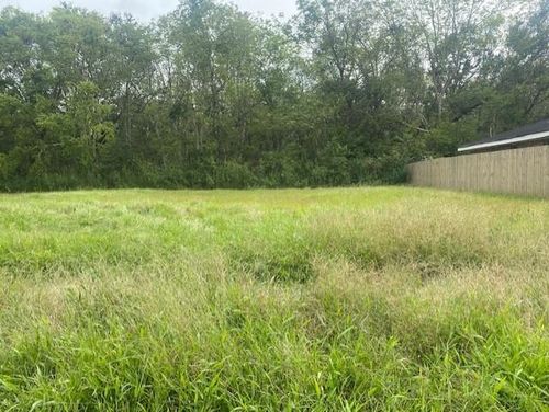 1637 Heights Dr, Saint Bernard, LA, 70085-4841 | Card Image