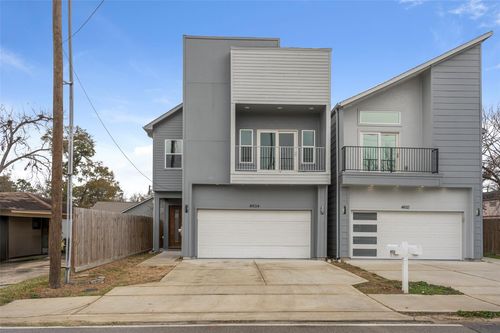 4934 Creekmont Dr, Houston, TX, 77091-5140 | Card Image