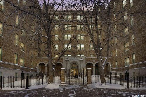 209-2305 Victoria Ave, Regina, SK, S4P0S7 | Card Image