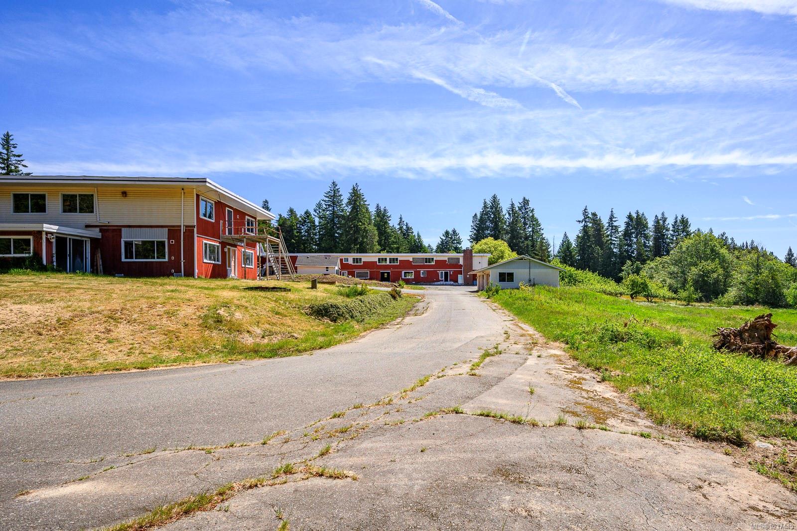 Commercial Sale in Qualicum Beach 4
