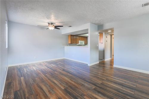 267-6750 Del Rey Ave, Las Vegas, NV, 89146-1063 | Card Image