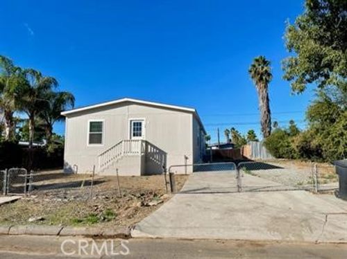 120 Diana, Perris, CA, 92570 | Card Image
