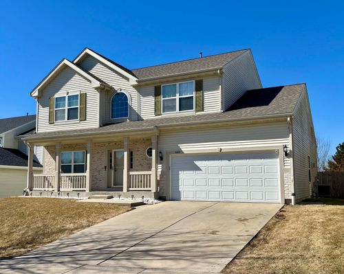 8409 S Palomino Dr, Oak Creek, WI, 53154-8526 | Card Image
