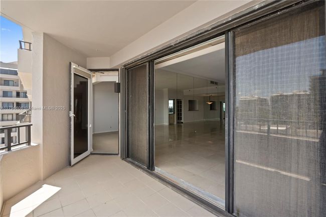 APT-633 - 201 Crandon Blvd, Condo with 2 bedrooms, 2 bathrooms and null parking in Key Biscayne FL | Image 38