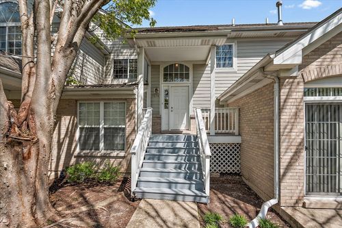 1674-1674 Brightwood Place, Aurora, IL, 60506 | Card Image