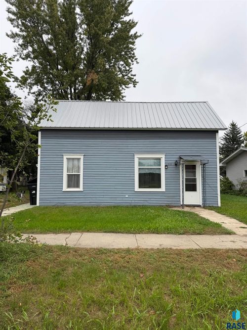 210 E State St Street, Marion, SD, 57043 | Card Image