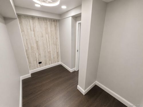 9-7-11 Seagirt Blvd, Far Rockaway, NY, 11691 | Card Image