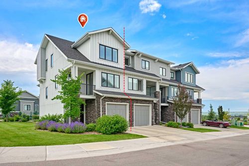 102 Crestridge Common Sw, Calgary, AB, T3B6J5 | Card Image