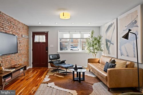 1011 Watkins St, PHILADELPHIA, PA, 19148-1653 | Card Image